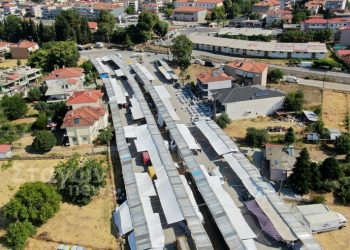 Άνοιξε τις πύλες της η εμποροπανήγυρη της Καλαμπάκας (ΕΙΚΟΝΕΣ)