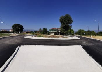 Τις επόμενες ημέρες παραδίδεται ο κυκλικός κόμβος στα Μ. Καλύβια