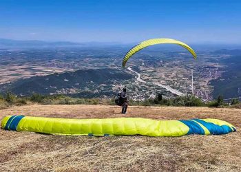 Paragliding στην Πορτη Μουζακίου – Εναερια λήψη από έναν μοναδικό πτητικο προορισμό (ΒΙΝΤΕΟ)
