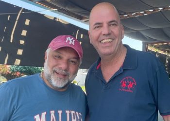 Ξανά στη Θεσσαλία ο Γρηγόρης Αρναούτογλου με τους συνεργάτες του (ΕΙΚΟΝΕΣ)