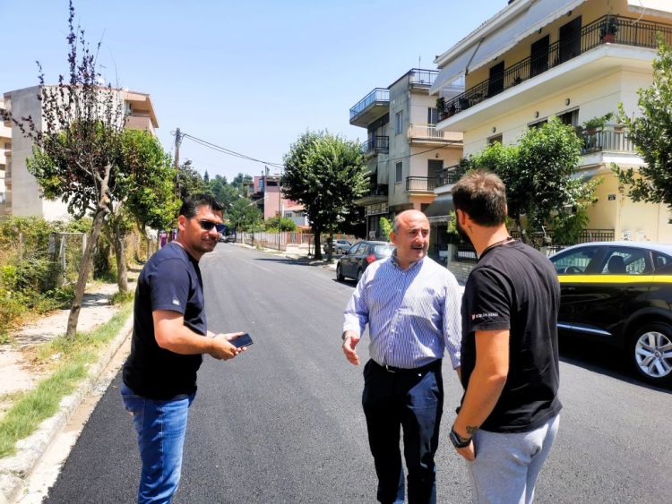 Άσφαλτος στην οδό Νταή από τον Δήμο Τρικκαίων