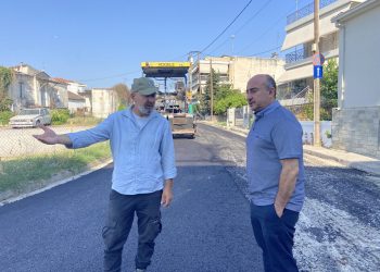 Ασφαλτος και στην οδό Πυθαγόρα από τον Δήμο Τρικκαίων