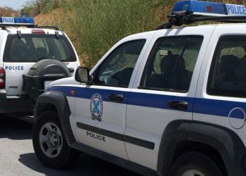 Θανατηφόρο τροχαίο για 68χρονο άνδρα. Τραυματισμένη απεγκλωβίστηκε μία γυναίκα (ΕΙΚΟΝΕΣ)