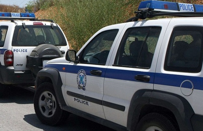 Θανατηφόρο τροχαίο για 68χρονο άνδρα. Τραυματισμένη απεγκλωβίστηκε μία γυναίκα (ΕΙΚΟΝΕΣ)