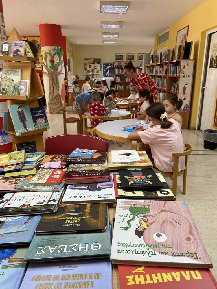 Παραμύθια και… ε-ξωτικά “αποκαλύφθηκαν” στη Δημοτική Βιβλιοθήκη Τρικάλων
