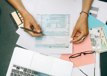 Φορολογικές δηλώσεις 2025: Μεγάλη προσοχή – Πότε λήγει η προθεσμία