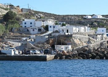 Αντικύθηρα: Ένας επίγειος παράδεισος, λένε οι λιγοστοί κάτοικοι παρά τα πολλά προβλήματα