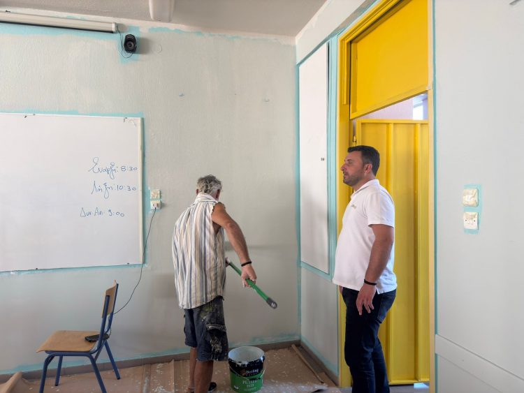 Ξεκίνησαν οι εργασίες ελαιοχρωματισμού και αντικατάστασης στέγης στο 2ο Γυμνάσιο Καλαμπάκας μέσω του Προγράμματος του Υπουργείου Παιδείας «Μαριέττα Γιαννάκου»