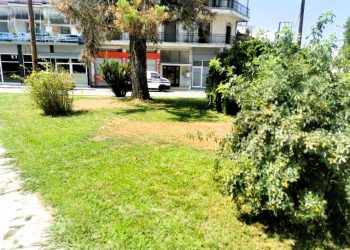 Συνεχίζεται ο ευπρεπισμός πλατειών στα Τρίκαλα