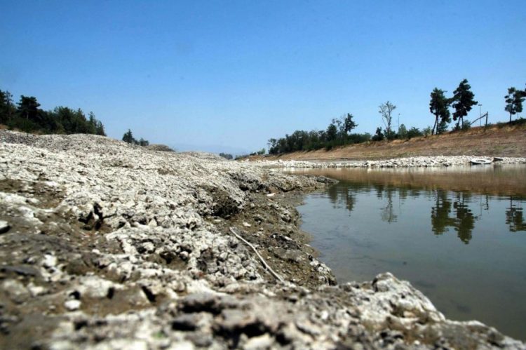 Σε απόγνωση αγρότες της Φαρκαδόνας για την άρδευση