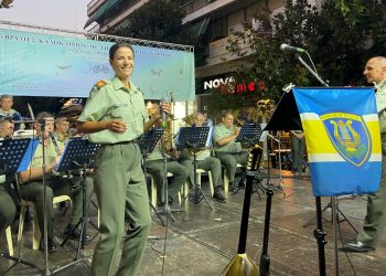 Δροσερές μελωδίες από τη Στρατιωτική Μουσική της 1ης Στρατιάς στα Τρίκαλα