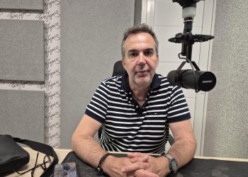 Πάνος Τσιάρας: Η Ελλάδα διώχνει κι απαξιώνει τα παιδιά της-Συνέντευξη με τον μοναδικό Έλληνα οδοντίατρο του Παρισιού (ΗΧΗΤΙΚΟ)