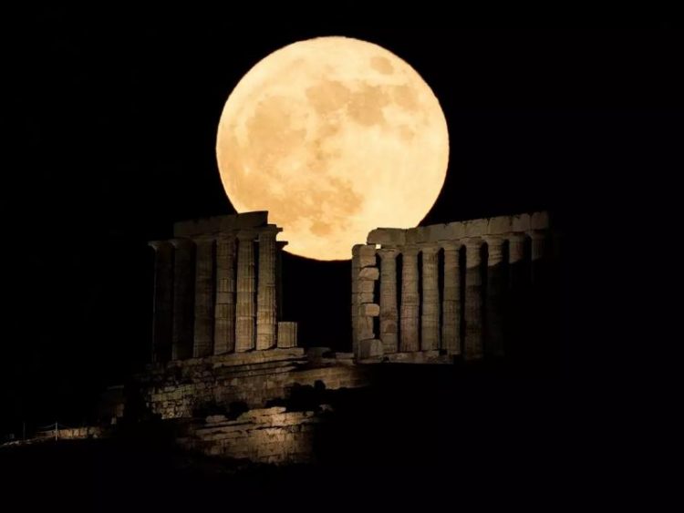 Πανσέληνος Αυγούστου 2025: Όλες οι δωρεάν εκδηλώσεις σε 114 αρχαιολογικούς χώρους και μουσεία
