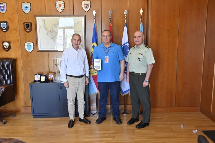 Χρυσή Διάκριση (GOLD) για ΣΜΥ και τις Ελληνικές Ένοπλες Δυνάμεις υπό την καθοδήγηση του εκπαιδευτικού Μάριου Παπαευσταθίου