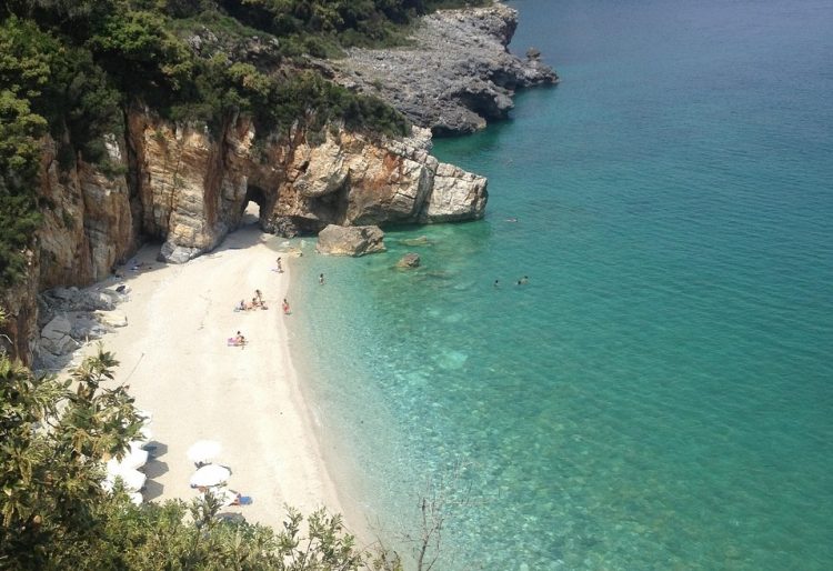 Γιατί όλοι θέλουν να πάνε σε αυτή την παραλία του Πηλίου;