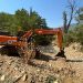 Εργασίες καθαρισμού ρέματος από τον Δήμο Μετεώρων παραπλεύρως της Εθνικής Οδού Τρικάλων – Ιωαννίνων