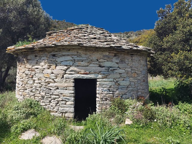Στα ίχνη ενός μοναχικού θόλου …που αντιστέκεται στον χρόνο – Δείτε βίντεο