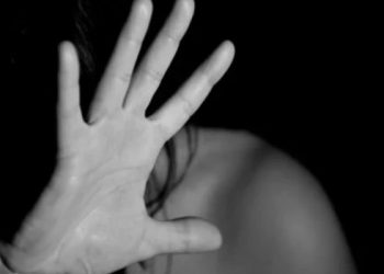 «Αν βάλεις άλλον στη ζωή σου…» – Αναβλήθηκε η δίκη 31χρονου για απειλές και προσβολές στην πρώην σύζυγό του