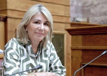 Συνελήφθη Θεσσαλός δημοσιογράφος που φέρεται να εκβίαζε την Ζέτα Μακρή