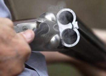 Σοκ σε χωριό: Νεκρός άνδρας που αυτοπυροβολήθηκε στο λαιμό  