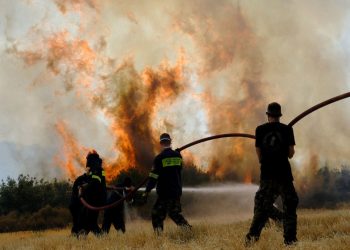 Πήγε να κάψει τα σκουπίδια και …κάηκε ο ίδιος: Η φαεινή του ιδέα του κόστισε πάρα πολύ ακριβά…