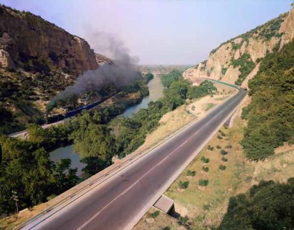 Πως πηγαίναμε παλιά στο Τζάγεζι και στον Πλαταμώνα – Μία διαδρομή με αναμνήσεις από την κοιλάδα των Τεμπών (ΕΙΚΟΝΕΣ – ΒΙΝΤΕΟ)