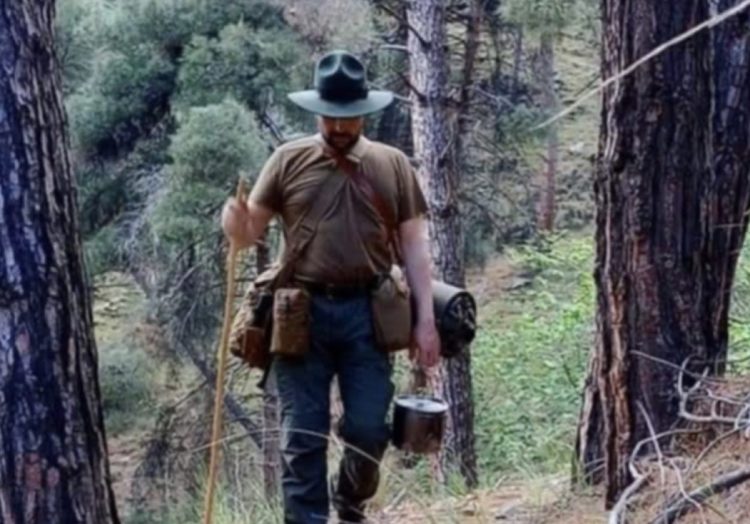 Αυτός είναι ο Θεσσαλός ερημίτης εδώ και 20 χρόνια – Ένας τοπικός Ιντιάνα Τζόουνς (ΕΙΚΟΝΕΣ)