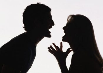 Στα δικαστήρια ξανά χωρισμένο ζευγάρι – Την απειλούσε ότι θα τη σκοτώσει