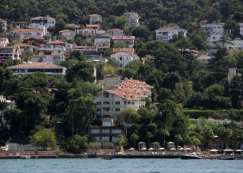 Πρίγκιπος: Ένα ρομαντικό καταφύγιο μια «ανάσα» από την Κωνσταντινούπολη