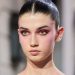 Shy Girl Makeup: Το νέο trend κάνει «το ρουζ» το απόλυτο beauty statement της σεζόν