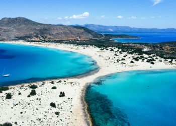 Ελαφόνησος: Ο εξωτικός παράδεισος της Πελοποννήσου – Στόχος η τουριστική ανάπτυξη