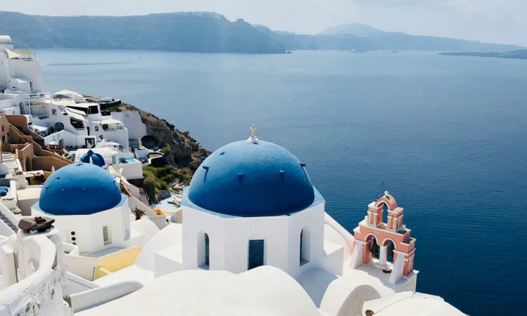 Σαντορίνη το Φθινόπωρο: Η εποχή που το νησί αποκαλύπτει το πιο γοητευτικό του πρόσωπο