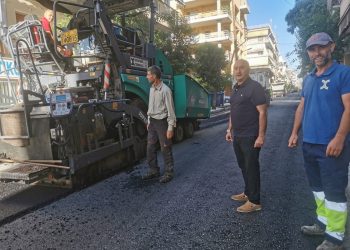 Άσφαλτος και στην οδό Μαυροκορδάτου από τον Δήμο Τρικκαίων