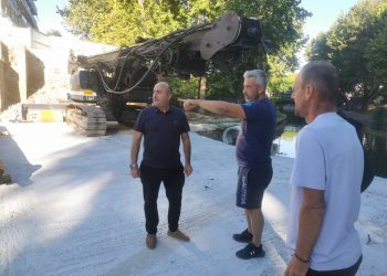 Ξεκινά η τοποθέτηση πασσάλων για να στηθεί η νέα γέφυρα Μαρούγγαινας