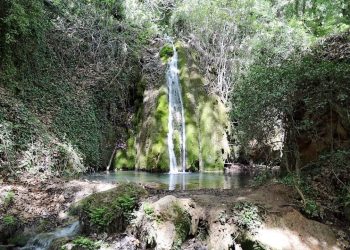 Αηδόνια Νεμέας: Γνωρίστε έναν καλά κρυμμένο παράδεισο, με έναν άγνωστο καταρράκτη
