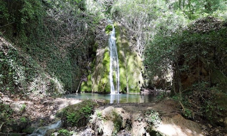 Αηδόνια Νεμέας: Γνωρίστε έναν καλά κρυμμένο παράδεισο, με έναν άγνωστο καταρράκτη