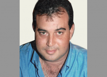 Θλίψη για το θάνατο του 50χρονου Τρικαλινού φαρμακοποιού Απόστολου Παπαζαφείρη
