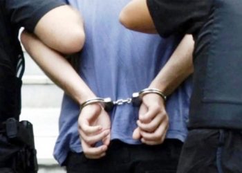Κλέφτης λόγω… υπογλυκαιμίας δήλωσε δράστης που αφαίρεσε από επιχείρηση παγωτά και γλυκά