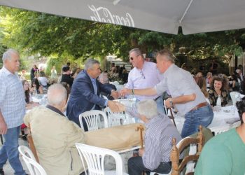 Κέφι και χορός στο καθιερωμένο πανηγύρι στο Δροσοχώρι