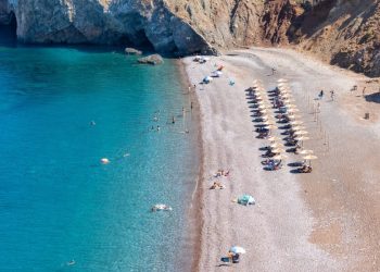 Νέο voucher διακοπών χωρίς κριτήρια – Πότε η αίτηση στο gov.gr