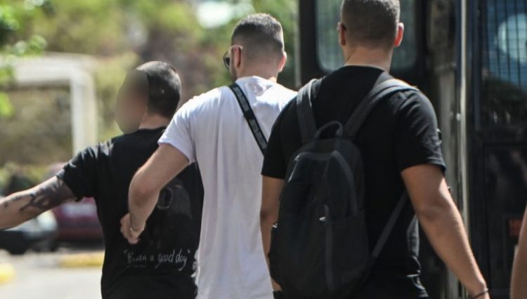 Ελεύθερος ο 20χρονος γιος του Σωκράτη Μάλαμα – Για τις 18 Σεπτεμβρίου ορίστηκε η δίκη του
