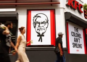 KFC: Πότε και σε ποια πόλη της Θεσσαλίας ανοίγει τις “πύλες” του το νέο κατάστημα της παγκόσμιας αλυσίδας – Η μεγάλη επένδυση, οι αυστηρές προδιαγραφές και η προσοχή στην κατασκευή