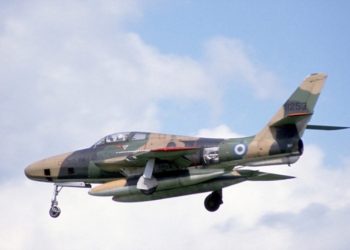 Όταν RF-84 εξερράγη πάνω από θεσσαλική πρωτεύουσα με πιλότο τον Θεόδωρο Πετρόπουλο (ΕΙΚΟΝΑ)