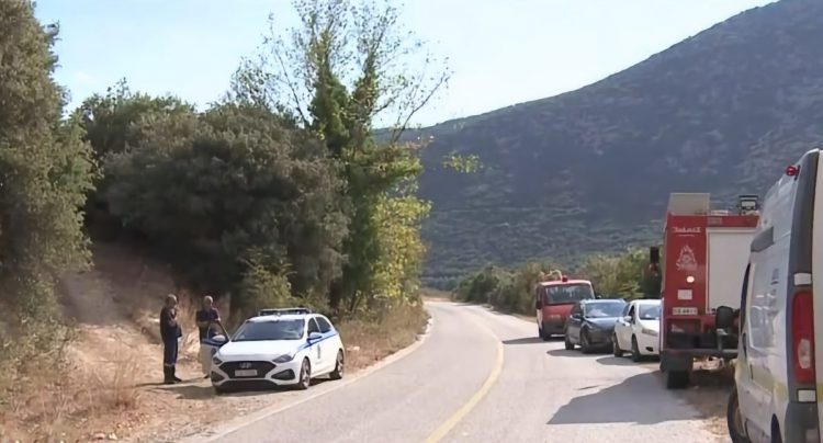 Συνεχίζεται η προσπάθεια των Πυροσβεστών να φθάσουν στον εγκλωβισμένο 53χρονο στη σπηλιά – Δεν έχουν σημάδια ζωής (ΕΙΚΟΝΕΣ)