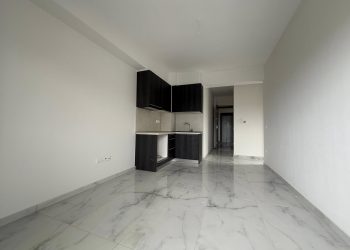 ΕΝΟΙΚΙΑΖΕΤΑΙ νεόδμητο Διαμέρισμα 45 τ.μ. στον 3ο όροφο κοντά στην Αστυνομία
