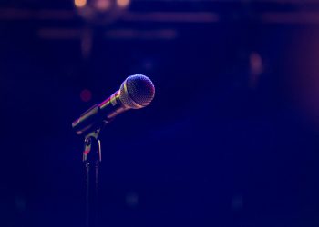 ΑΑΔΕ: Παγίδευσε… τράπερ – Αγόρασε πολυτελή αυτοκίνητα και ρολόγια μέσω μη κερδοσκοπικής