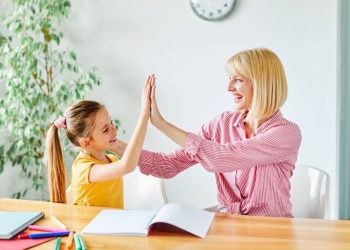 Μυστικά για να βελτιώσετε την αυτοπεποίθηση του παιδιού σας στην επιστροφή στο σχολείο