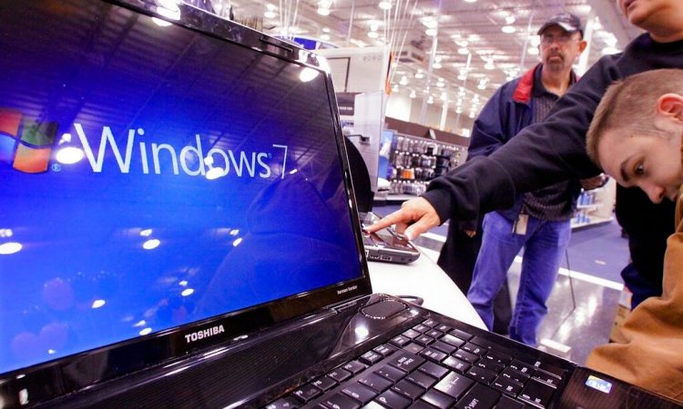 Τα Windows 7 αναβιώνουν: Πώς το «νεκρό» λειτουργικό σύστημα επιστρέφει δυναμικά σε όλο τον κόσμο
