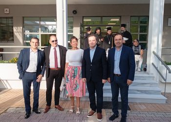 Με το μήνυμα ελπίδας του Διευθυντή Δευτεροβάθμιας Εκπαίδευσης  Τρικάλων  τελέστηκε ο επίσημος Αγιασμός στην Φαρκαδόνα