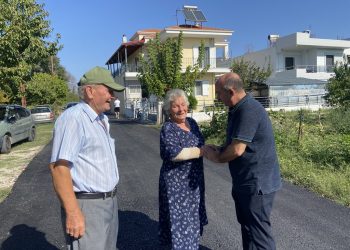 Ασφαλτος στην οδό Επιγένη με ευχαριστίες κατοίκων στον Δήμαρχο Tρικκαίων